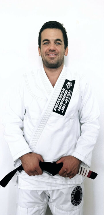 Leo Rodarte - Professor of Brazilian Jiujitsu and Muay Thai Coach